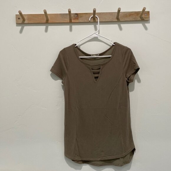 Maurices Brown Shirt - Picture 2 of 7